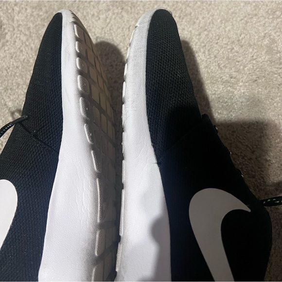 Nike Roshe One - Picture 9 of 11